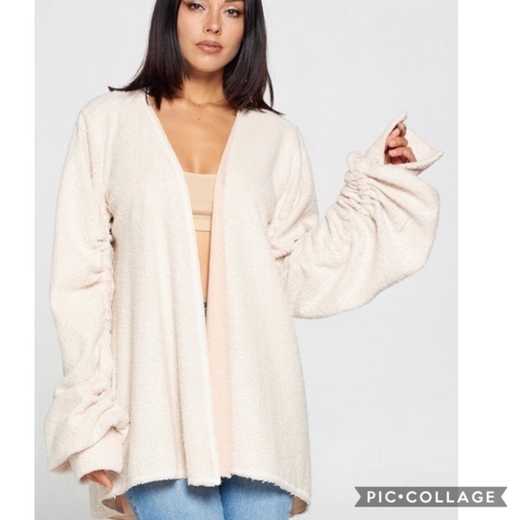 SAlE!! Blush & Ivory Open Cardi - Picture 3 of 7